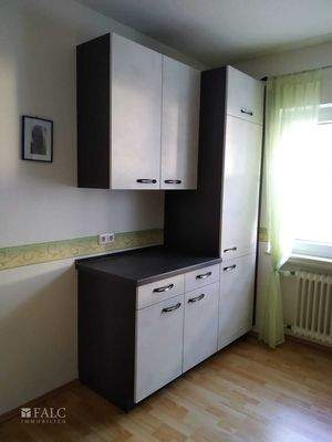 Küchenzeile am Fenster