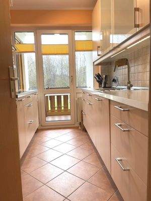 Platz für zwei Küchenzeilen