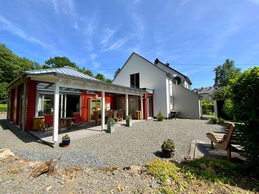 Rückseite Haus Terrasse