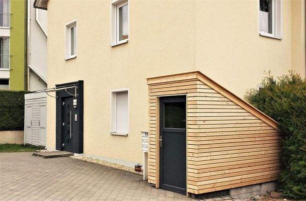 Eingang Keller und Waschmaschinenraum