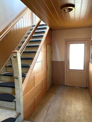 Flur EG mit Blick zum Wohnzimmer