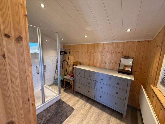 Zwei Stufen abgesenktes...