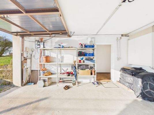 Garage mit Hauszugang