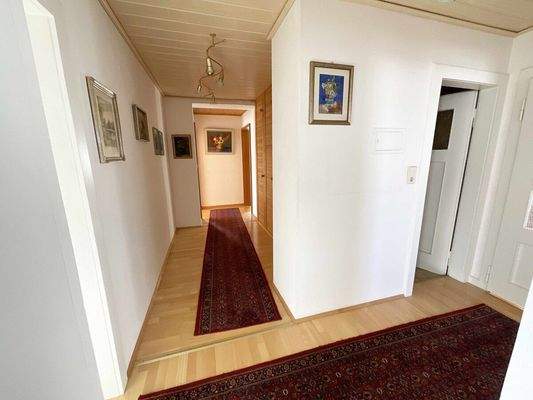 OG_Flur_www.villingen.immobilien