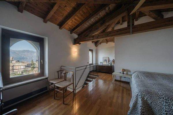 piano mansardato.jpg