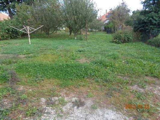 Gartengrundstück/eingezäunt