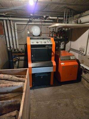 Heizraum - Öl und Holz Zentral