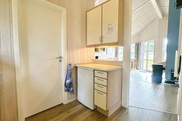 Blick in den Wohnbereich von der Küche