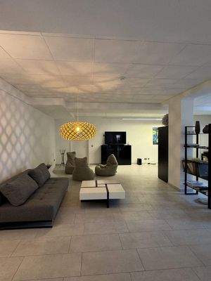 Büro-/Gewerbeeinheit