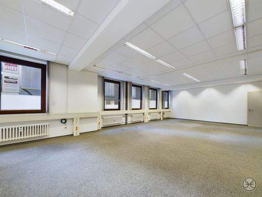 Eden-Ehbrecht-Immobilien_Büroflächen_Telekom-Gebäude_038