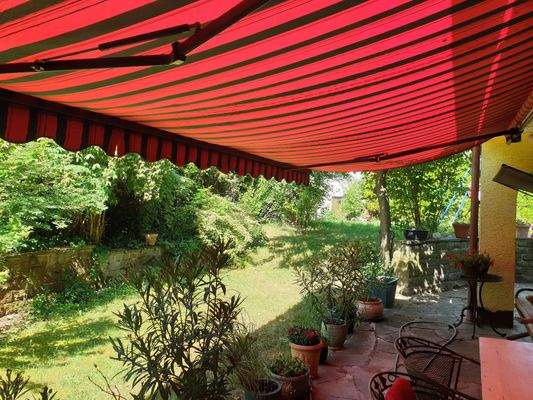 Terrasse vor dem Wohnbereich