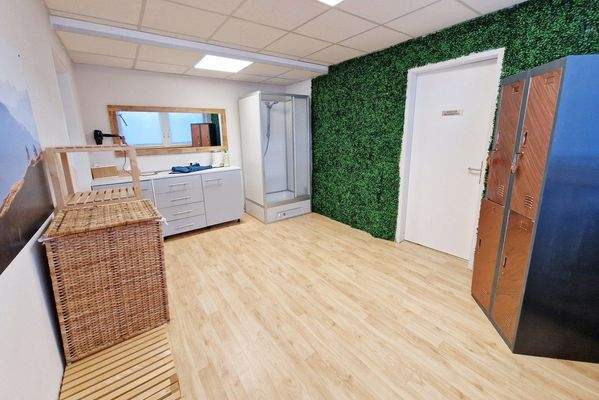 Personalraum - Dusche