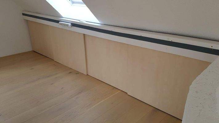 Schiebetürenschränke im DG