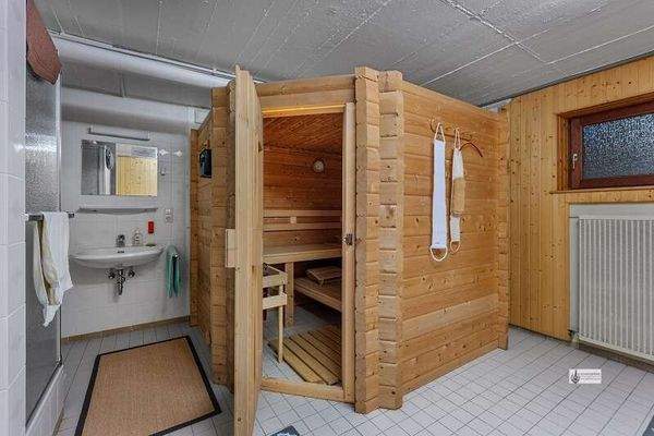 Keller 7 mit Sauna und Dusche