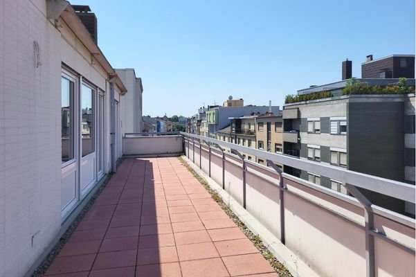 Blick auf die Rooftop-Terrasse