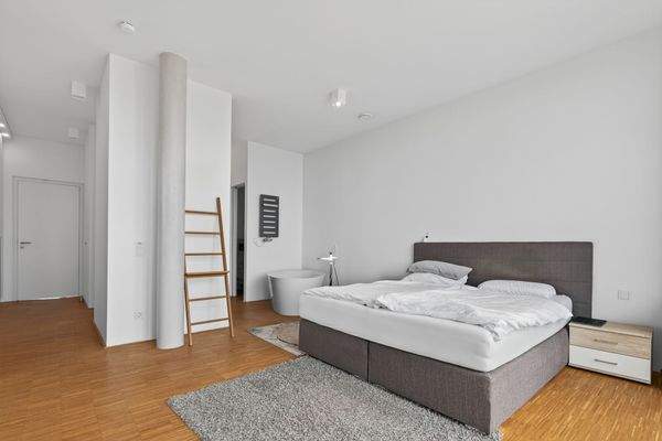 großes Schlafzimmer