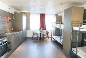 Küchenzeile mit Sitzbereich