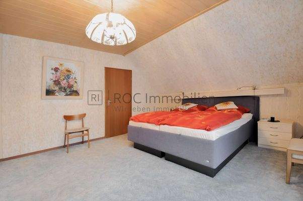 Schlafzimmer OG II