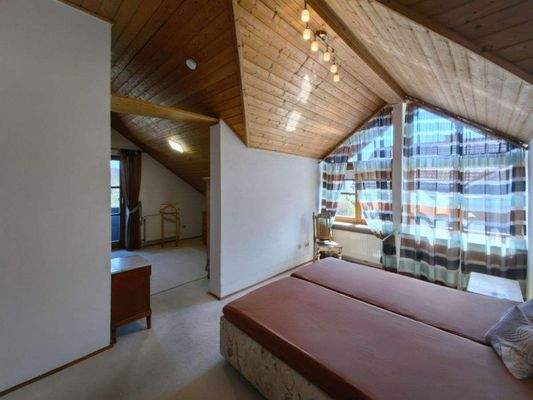 OG - Schlafzimmer 2.jpg