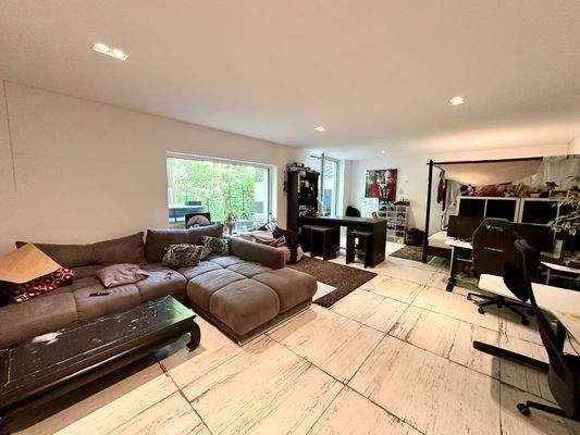 großes Gäste-Apartment mit eigener Terrasse