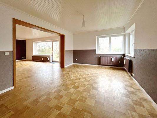 Großer Wohn- und Essbereich