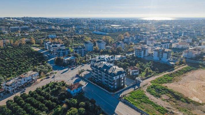 Elegant Property in a Complex Surrounded by Nature in Alanya