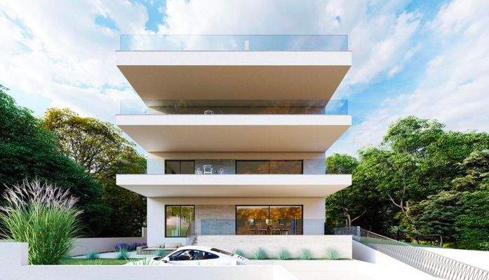 Frontansicht mit Blick auf die Auffahrt