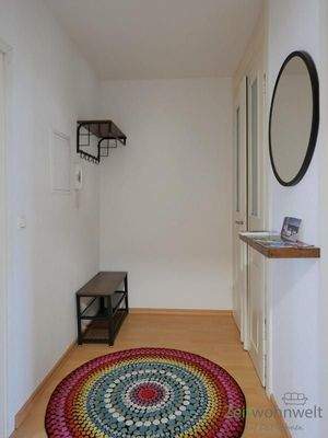 kleiner Wohnungsflur