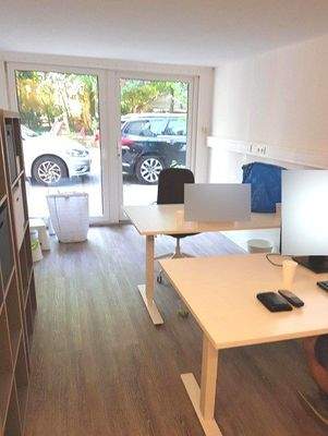 Raum ca. 18 m² - mittig - Gartenzugang