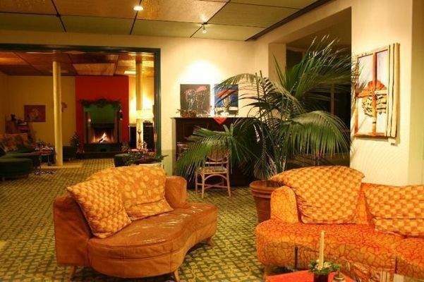 Club-ecke zum  Kaminraum