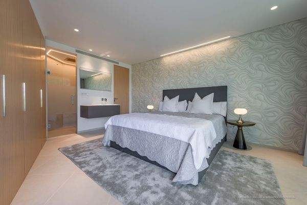 KPI1470- Luxury Villa for Sale-Noelle Politiek 