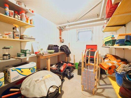 Kellerabteil (Fest Verschlossen)