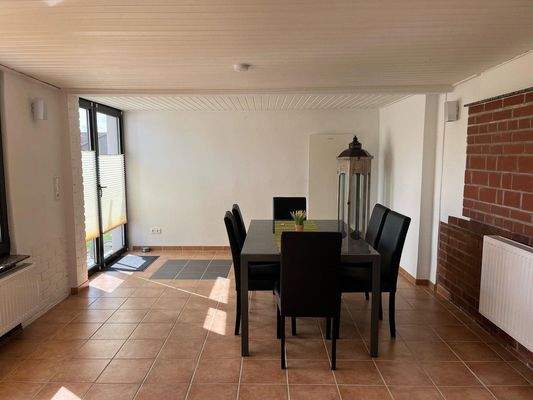 Esszimmer Hauptwohnung