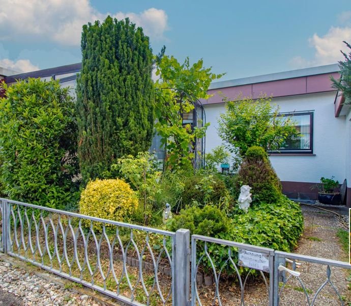 Großer Bungalow mit Garten in