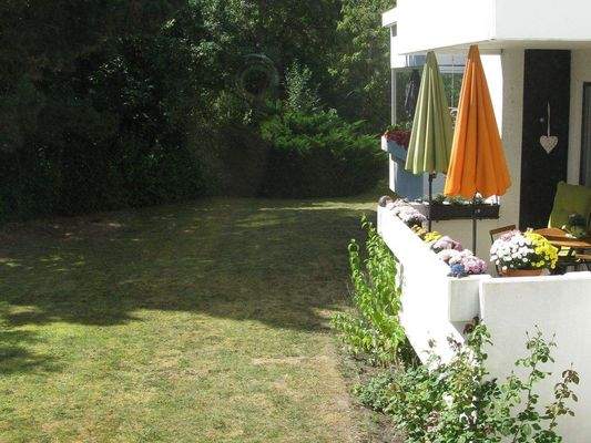 Der Blick im Garten Richtung Süden