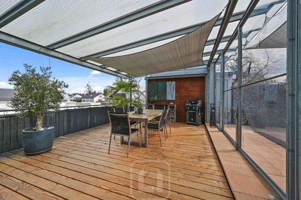 Überdachte Terrasse