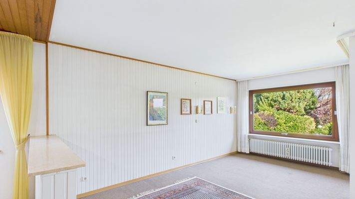 CAM03143G0-PR0189-STILL009