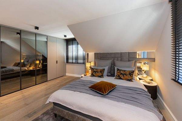 Schlafzimmer Eltern.jpg