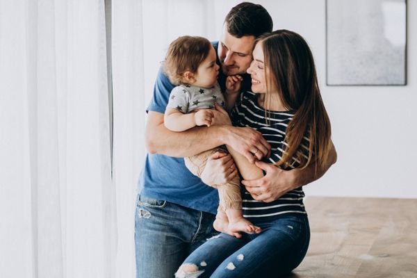 Junge Familie at home
