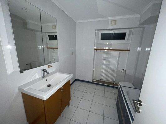 Wohnung-Wetzlar-Volpertshäuser-Straße-14-50021-004