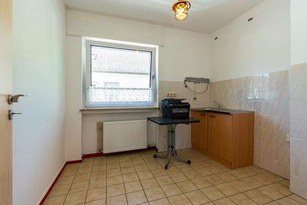 Büro oder potenzielle zweite Küche