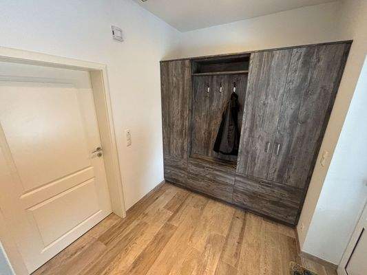 Flur mit Garderobe