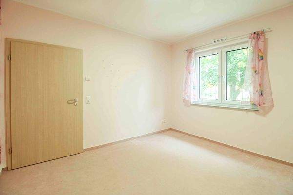 Erstes Kinderzimmer (2)