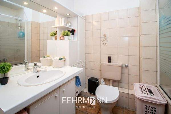 Beispielwohnung-Badezimmer