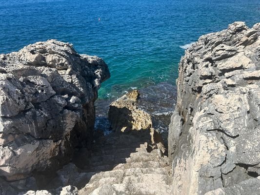 Zugang zum Meer und Platz für einen Steg