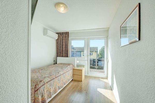 Schlafzimmer 1 im Obergeschoss (Kind 1)