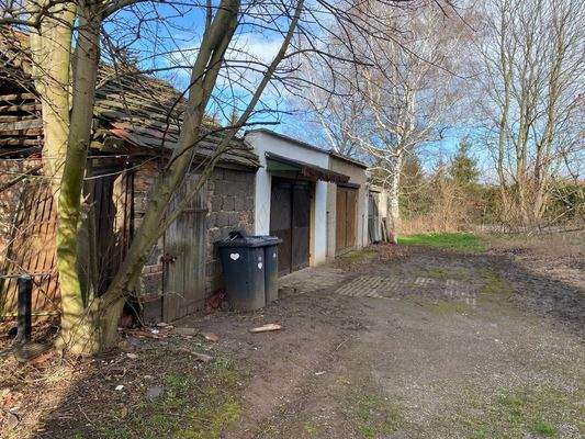 Grundstück + Aktuelle Bebauung