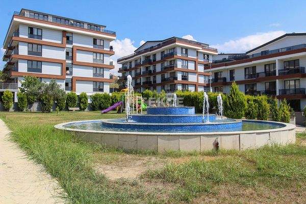Furnished Apartment in a Complex with Pool in Yalova Çınarcık