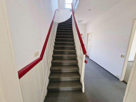 Treppe vom OG zum DG
