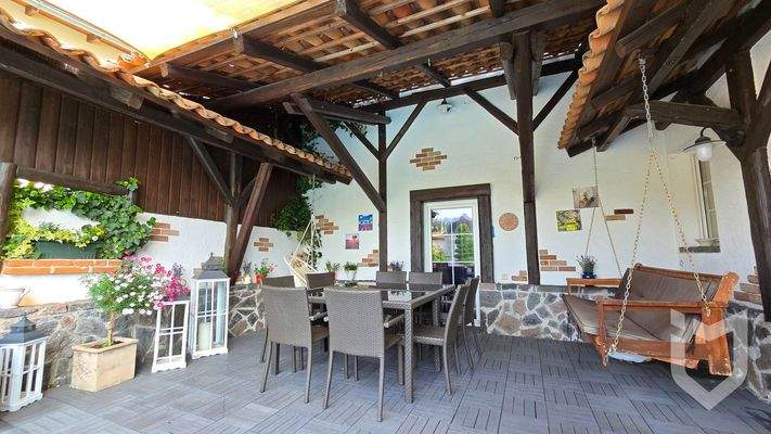 Überdachte Terrasse